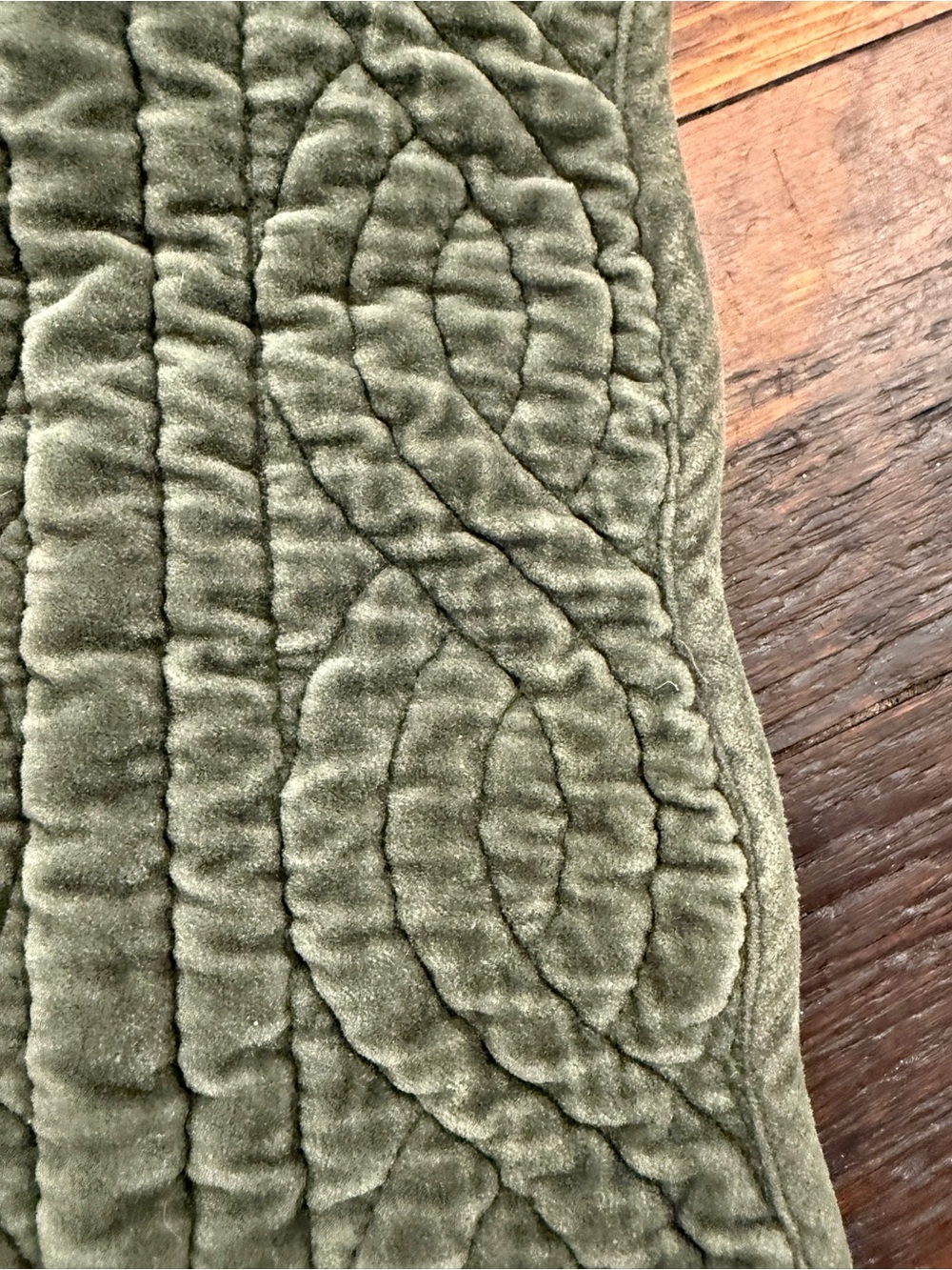 Pottery Barn Olive Green Quilted Pillow Shams - Picture 4 of 5
